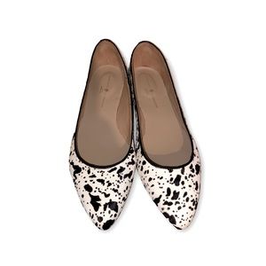 Animal print pointed toe flats